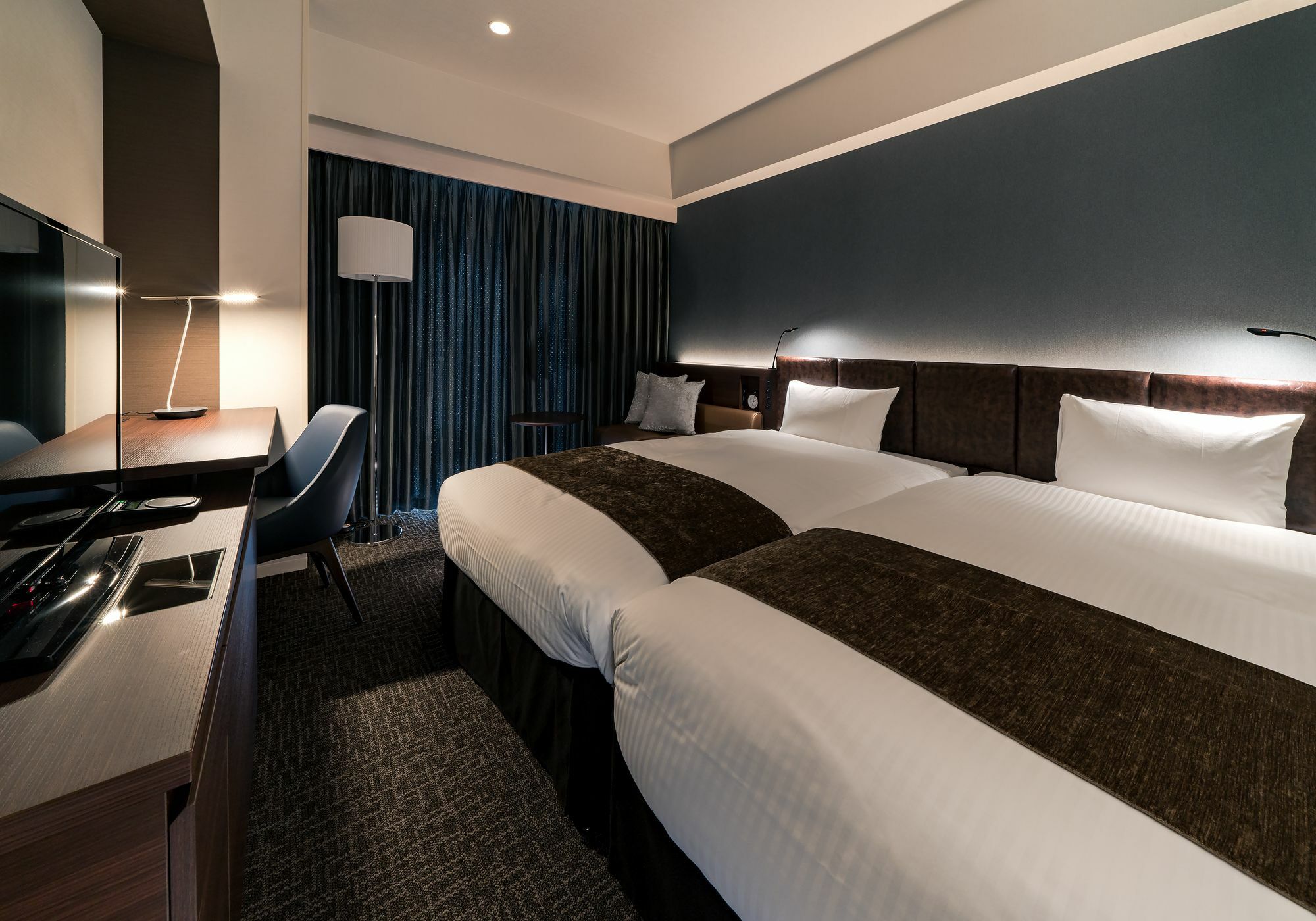 Daiwa Roynet Hotel Chiba-Chuo Buitenkant foto